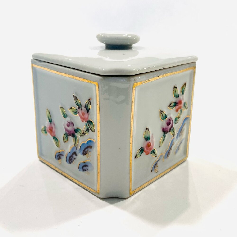 An Iris Import Square Lidded Porcelain Floral Gold Caddy Made in Occupied Japan